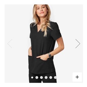 Black figs casma scrub top-medium